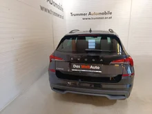 Škoda Kamiq SC TSI DSG in 1Z Schwarz-Magic Perleffekt
