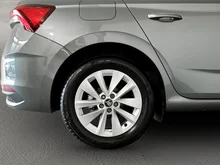 Škoda Scala Selection TSI DSG in Graphit-Grau Metallic