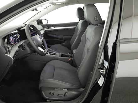 VW Golf Variant Business mHeV DSG