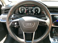 Audi A6 Avant 40 TDI quattro Design in brillantschwarz