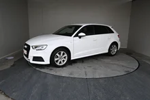 Thumbnail-Foto von Fahrzeug