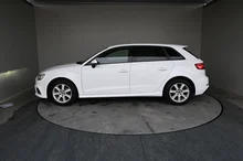 Thumbnail-Foto von Fahrzeug