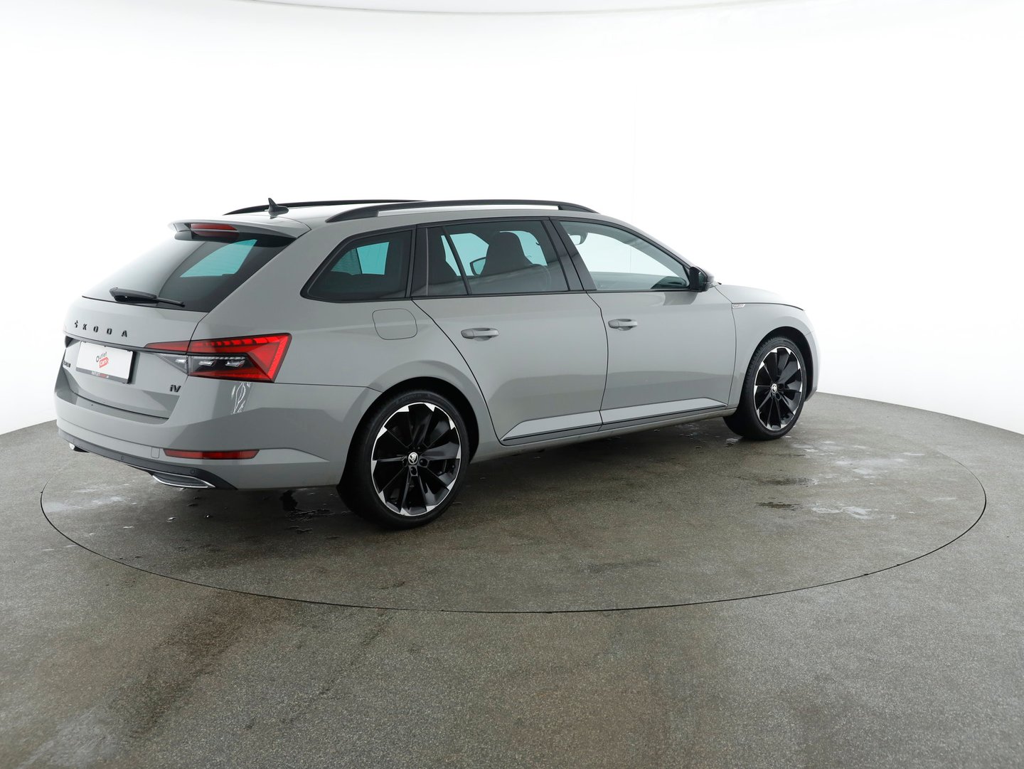 Škoda SUPERB Combi iV SPORTLINE DSG | Bild 5 von 28