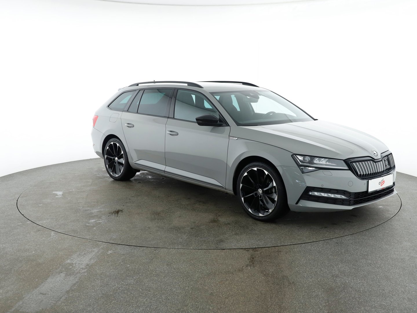 Škoda SUPERB Combi iV SPORTLINE DSG | Bild 7 von 28
