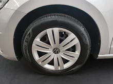 VW Touran TDI DSG in Reflexsilber Metallic