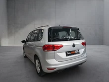 VW Touran TDI DSG in Reflexsilber Metallic
