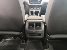 VW Touran TDI DSG in Reflexsilber Metallic