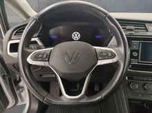 VW Touran TDI DSG in Reflexsilber Metallic