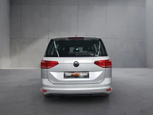 VW Touran TDI DSG in Reflexsilber Metallic