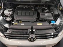 VW Touran TDI DSG in Reflexsilber Metallic