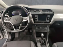 VW Touran TDI DSG in Reflexsilber Metallic