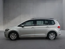 VW Touran TDI DSG in Reflexsilber Metallic