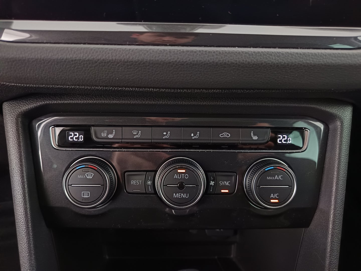 VW Tiguan Comfortline TDI SCR DSG | Bild 32 von 37