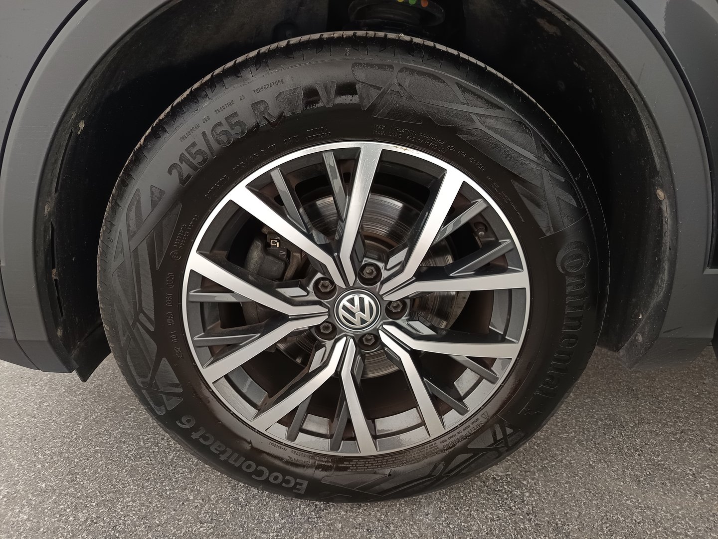 VW Tiguan Comfortline TDI SCR DSG | Bild 9 von 37