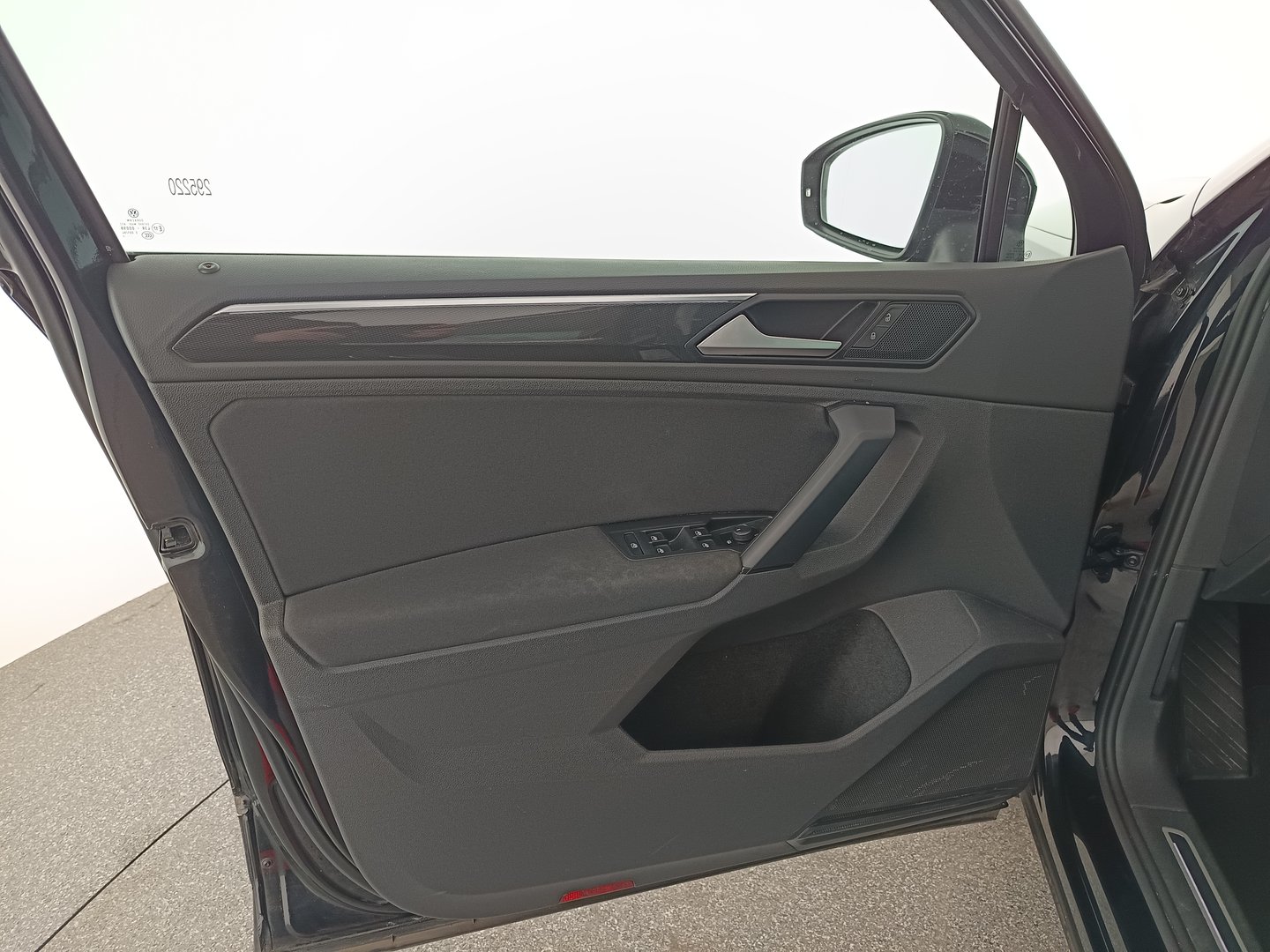 VW Tiguan Comfortline TDI SCR DSG | Bild 10 von 37