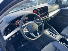 VW Golf Rabbit mHEV DSG in Anemonenblau Metallic