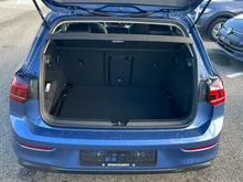 VW Golf Rabbit mHEV DSG in Anemonenblau Metallic