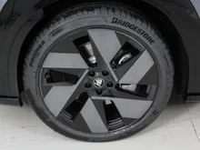 Škoda Peaq Sportline 90x in Graphit-Grau Metallic