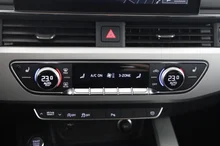 Audi A4 Avant 40 TDI quattro S line in MYTHOSSCHWARZ METALLIC