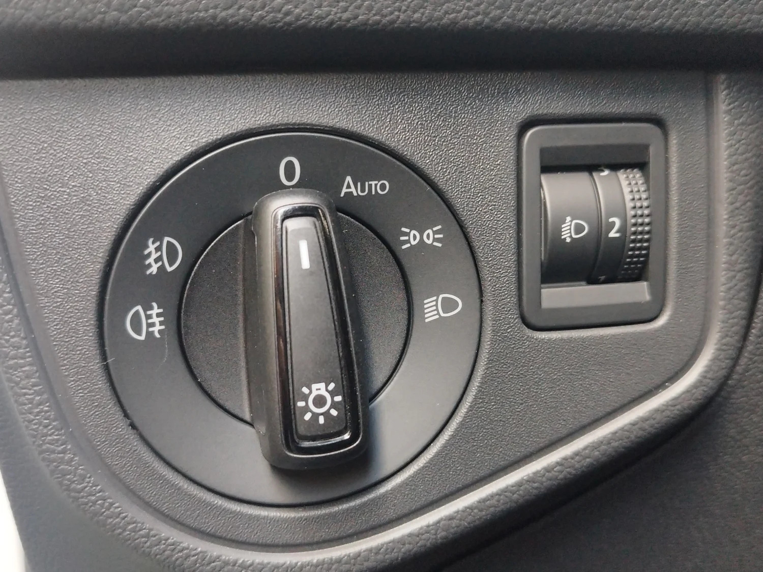 Bild eines VW Taigo 4Me TSI