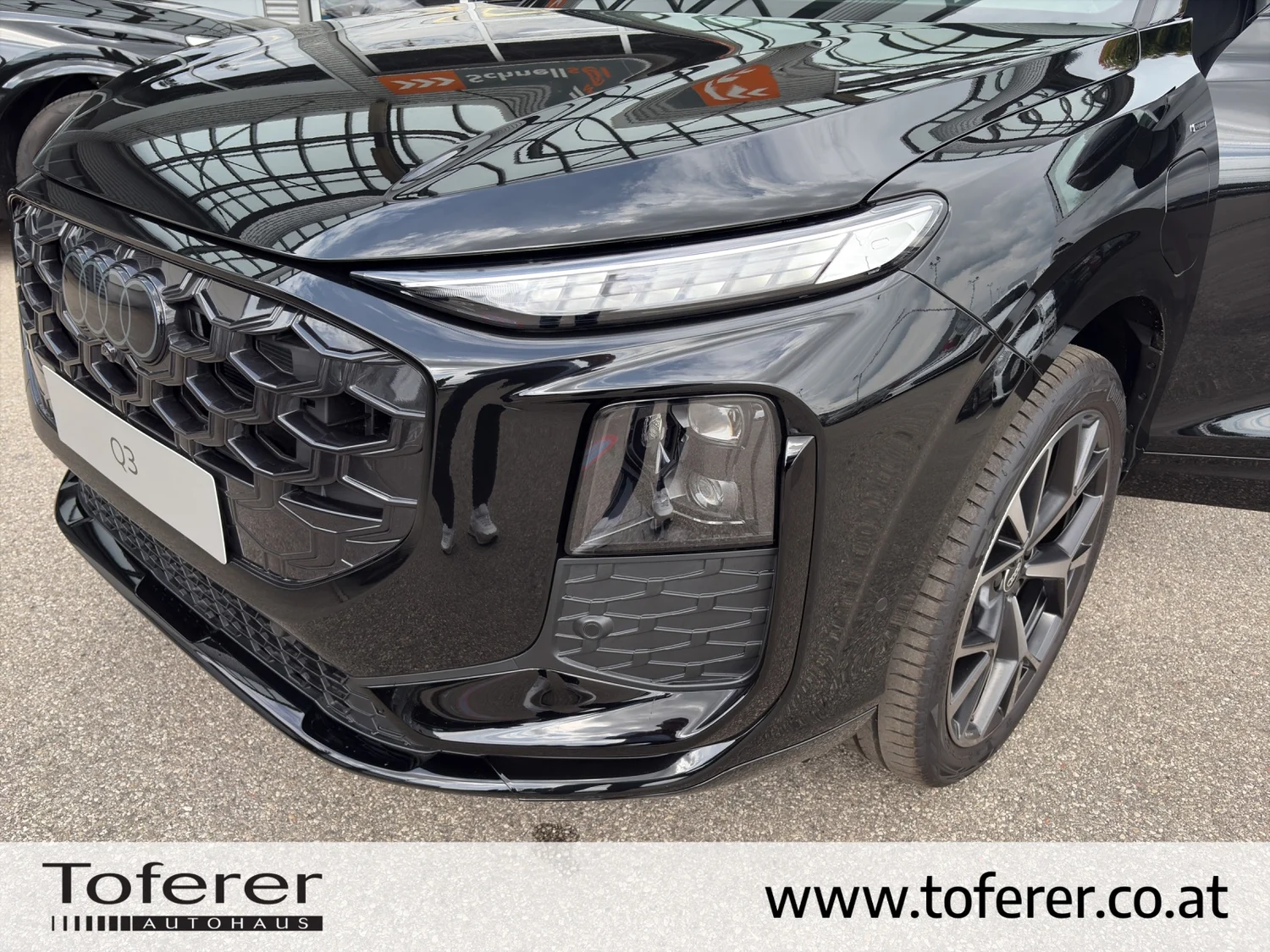 Bild eines Audi Q3 e-hybrid 200 kW