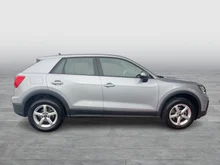Audi Q2 30 TDI intense in florettsilber met.