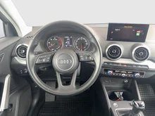 Audi Q2 30 TDI intense in florettsilber met.