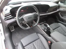Audi A6 Avant e-hybrid quattro 270 kW in Gletscherweiß Metallic