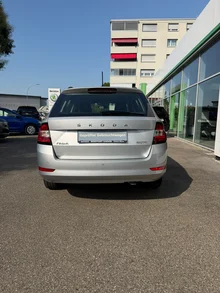 Thumbnail-Foto von Fahrzeug