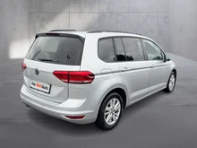 VW Touran Sky TDI SCR DSG 5-Sitzer in Reflexsilber Metallic