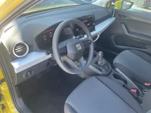 SEAT Arona Reference Edition 1.0 TSI in Hypnotic-Gelb