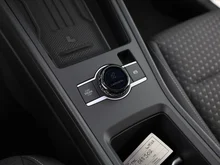 VW T-Roc Life eTSI DSG in Pure White