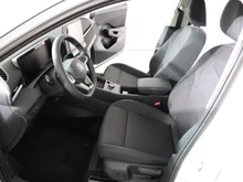 VW T-Roc Life eTSI DSG in Pure White