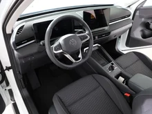 VW T-Roc Life eTSI DSG in Pure White