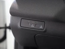 VW T-Roc Life eTSI DSG in Pure White