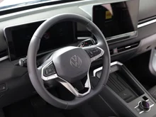 VW T-Roc Life eTSI DSG in Pure White