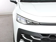 VW T-Roc Life eTSI DSG in Pure White