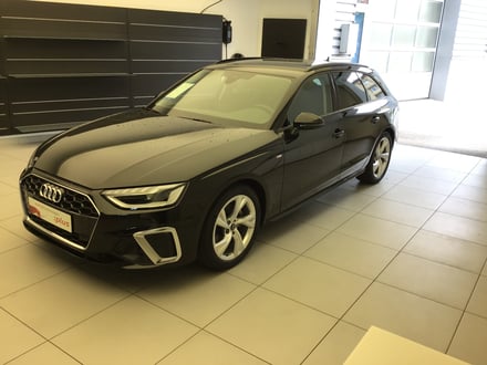 Audi A4 Avant 30 TDI S line
