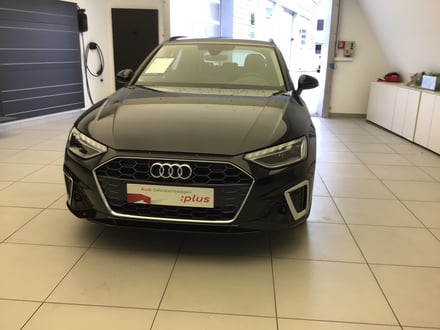 Audi A4 Avant 30 TDI S line