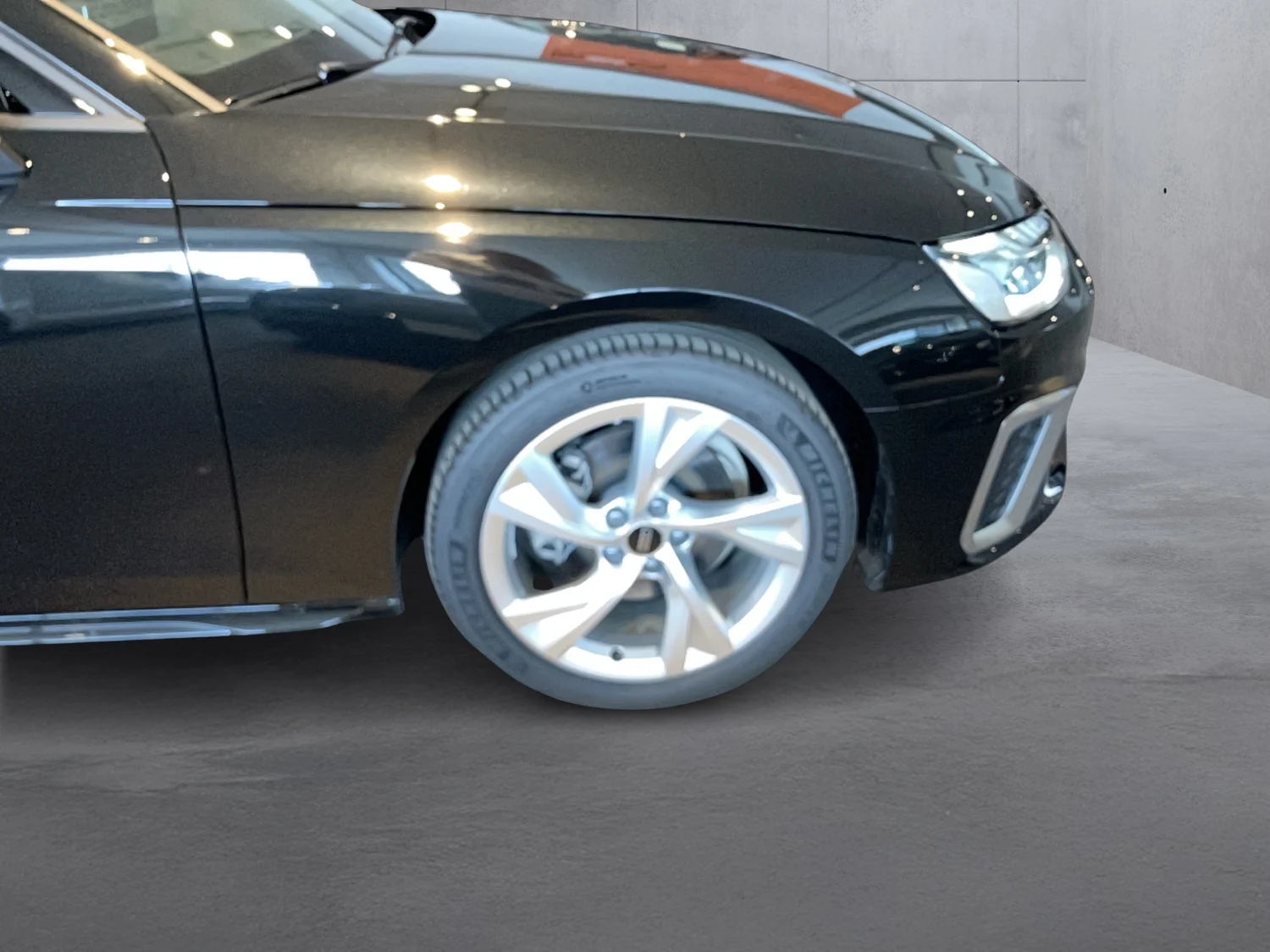 Bild eines Audi A4 Avant 30 TDI S line
