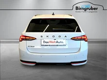 Škoda Octavia Combi Sportline TSI mHEV DSG in Moon-Weiß Metallic
