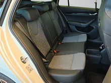 Škoda Octavia Combi Sportline TSI mHEV DSG in Moon-Weiß Metallic