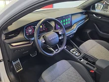 Škoda Octavia Combi Sportline TSI mHEV DSG in Moon-Weiß Metallic