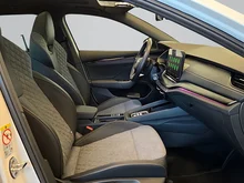Škoda Octavia Combi Sportline TSI mHEV DSG in Moon-Weiß Metallic