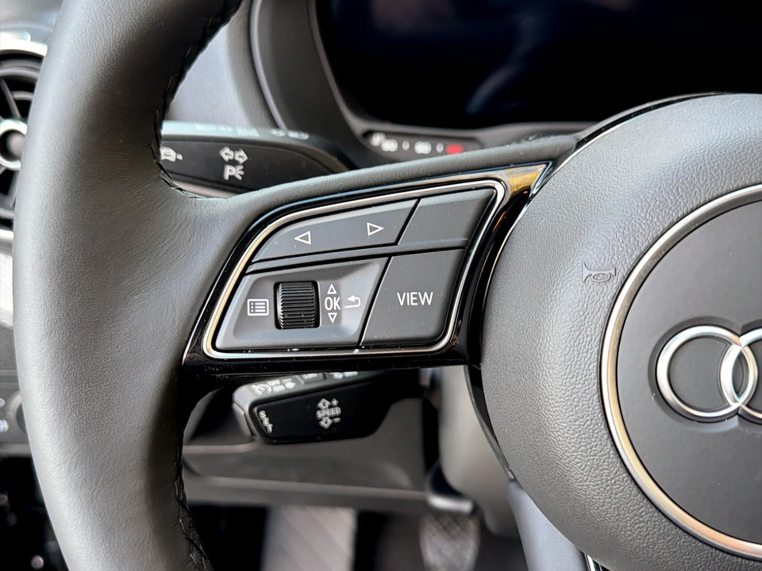 Bild eines Audi Q2 30 TFSI admired