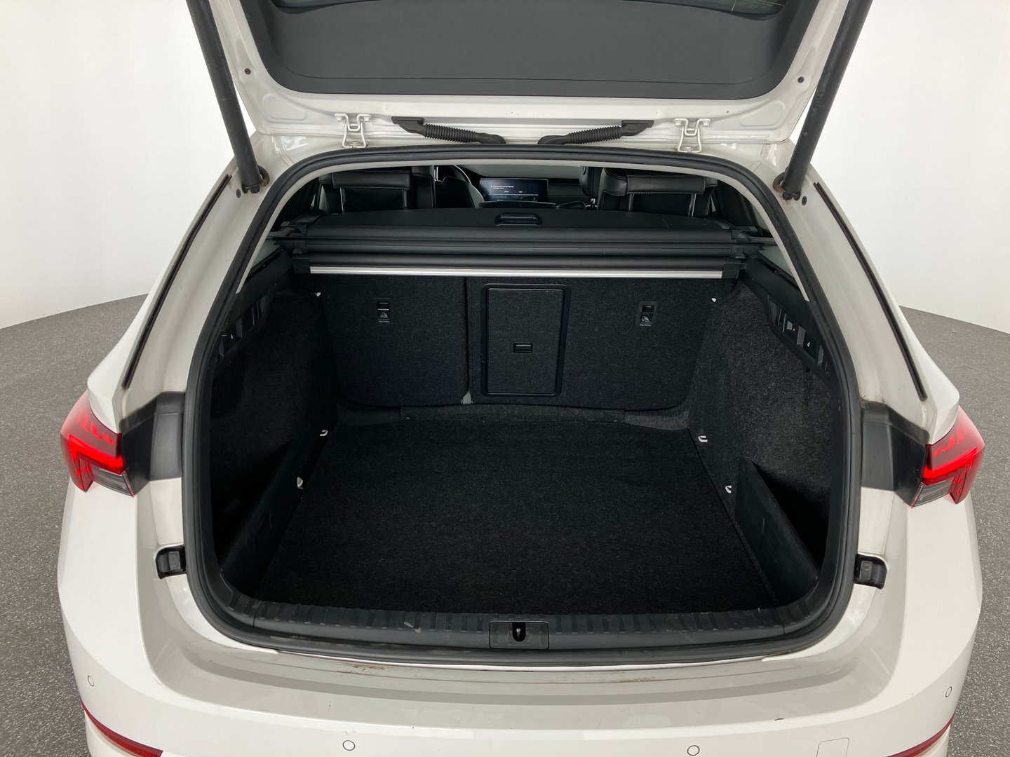 Škoda OCTAVIA Combi Premium TDI DSG | Bild 12 von 15