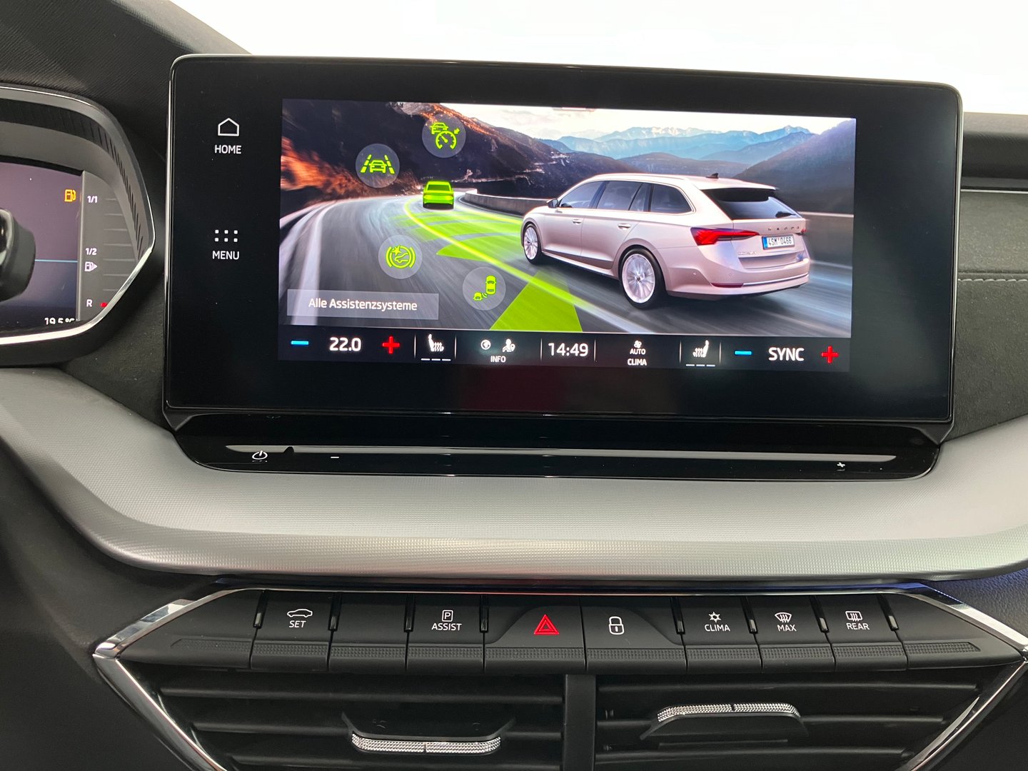 Škoda OCTAVIA Combi Premium TDI DSG | Bild 6 von 15