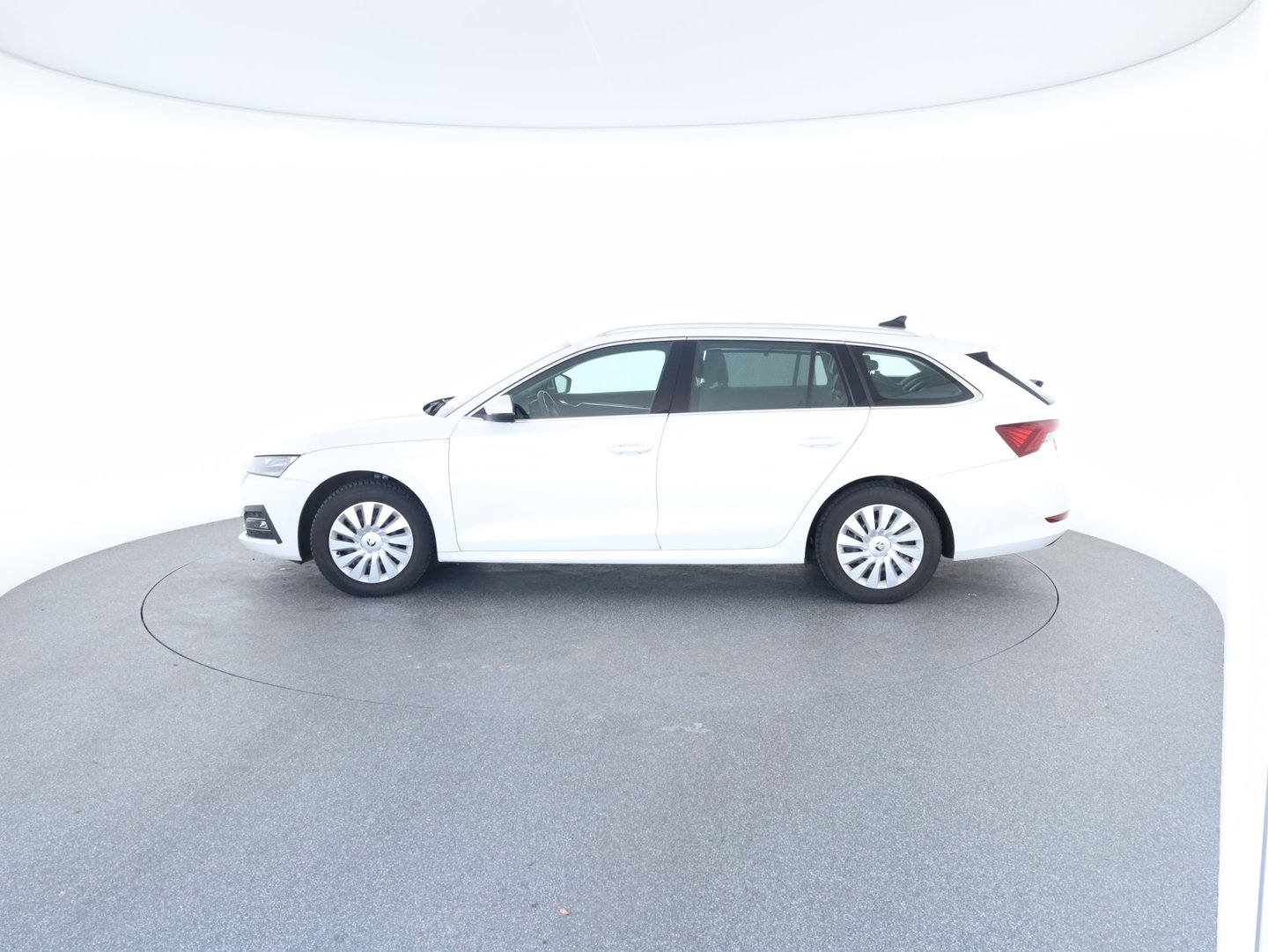 Škoda OCTAVIA Combi Premium TDI DSG | Bild 12 von 29