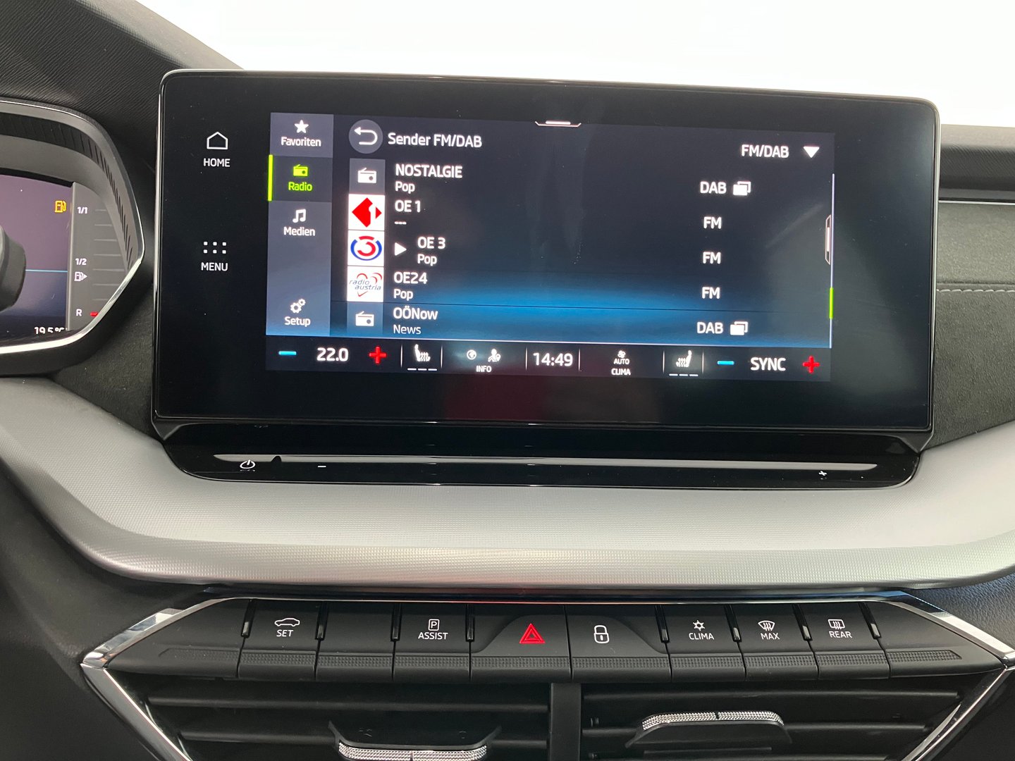 Škoda OCTAVIA Combi Premium TDI DSG | Bild 10 von 15