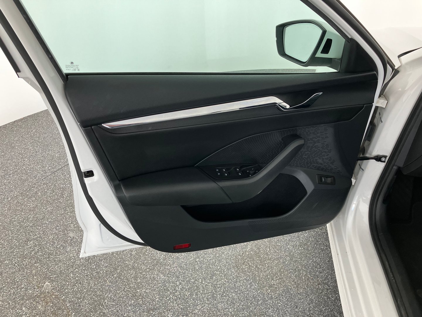 Škoda OCTAVIA Combi Premium TDI DSG | Bild 4 von 15